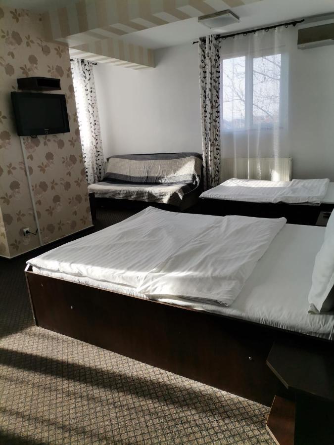 Motel Davios Târgu Jiu Eksteriør billede