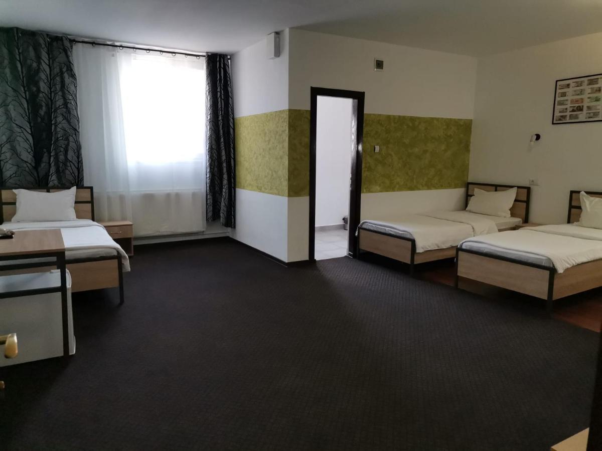 Motel Davios Târgu Jiu Eksteriør billede