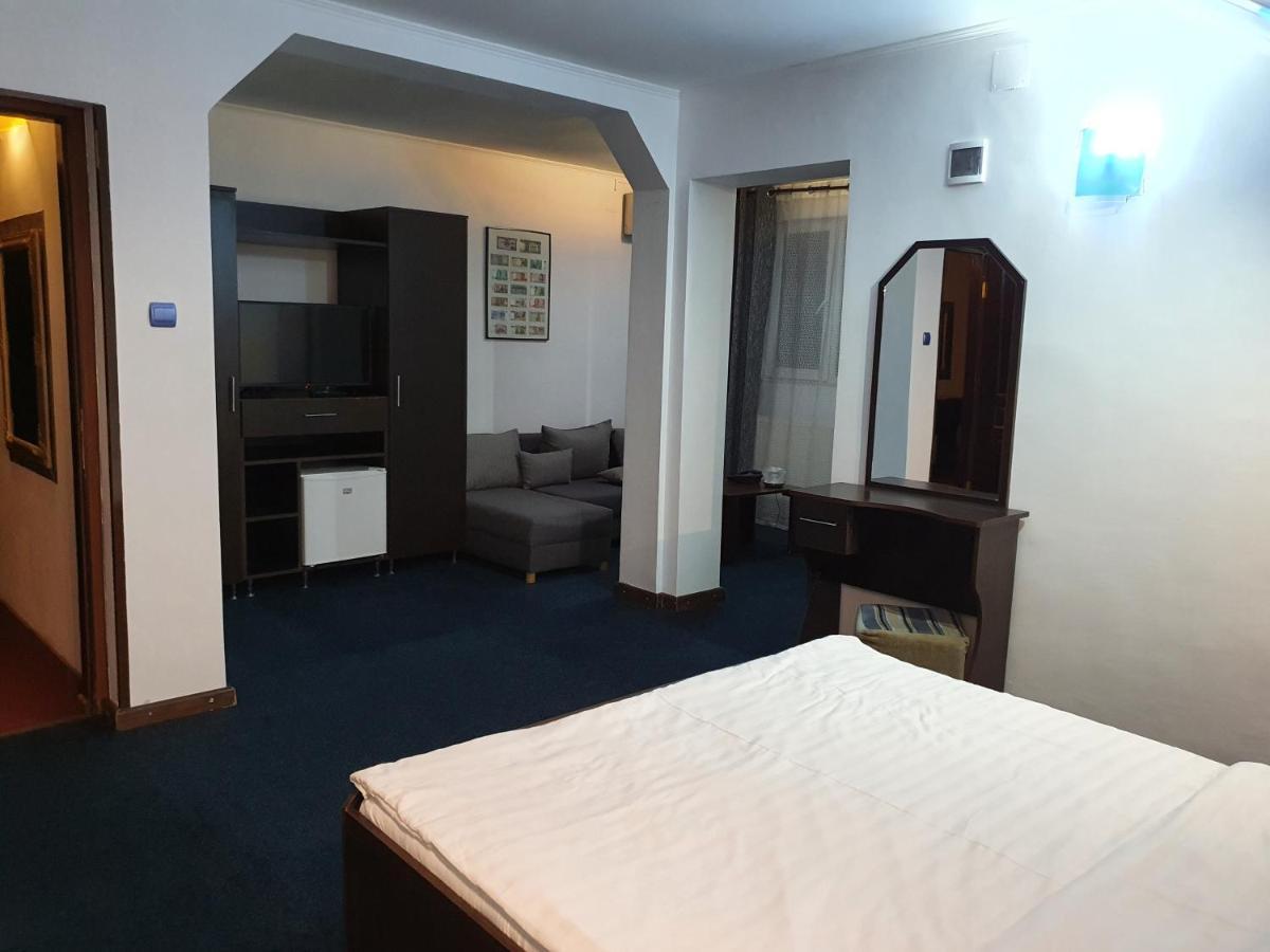 Motel Davios Târgu Jiu Eksteriør billede