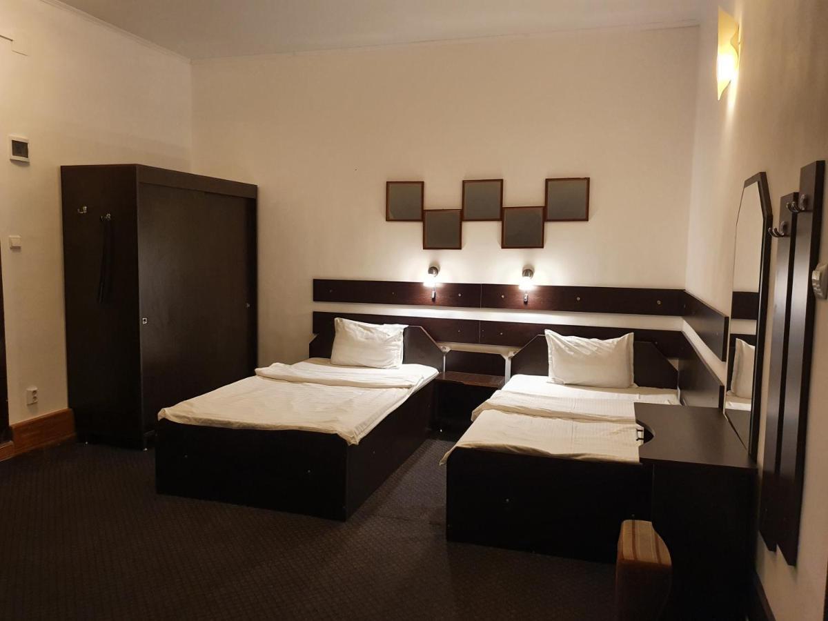 Motel Davios Târgu Jiu Eksteriør billede