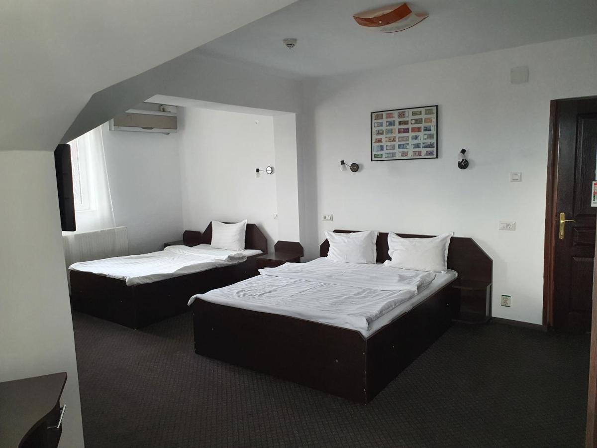 Motel Davios Târgu Jiu Eksteriør billede
