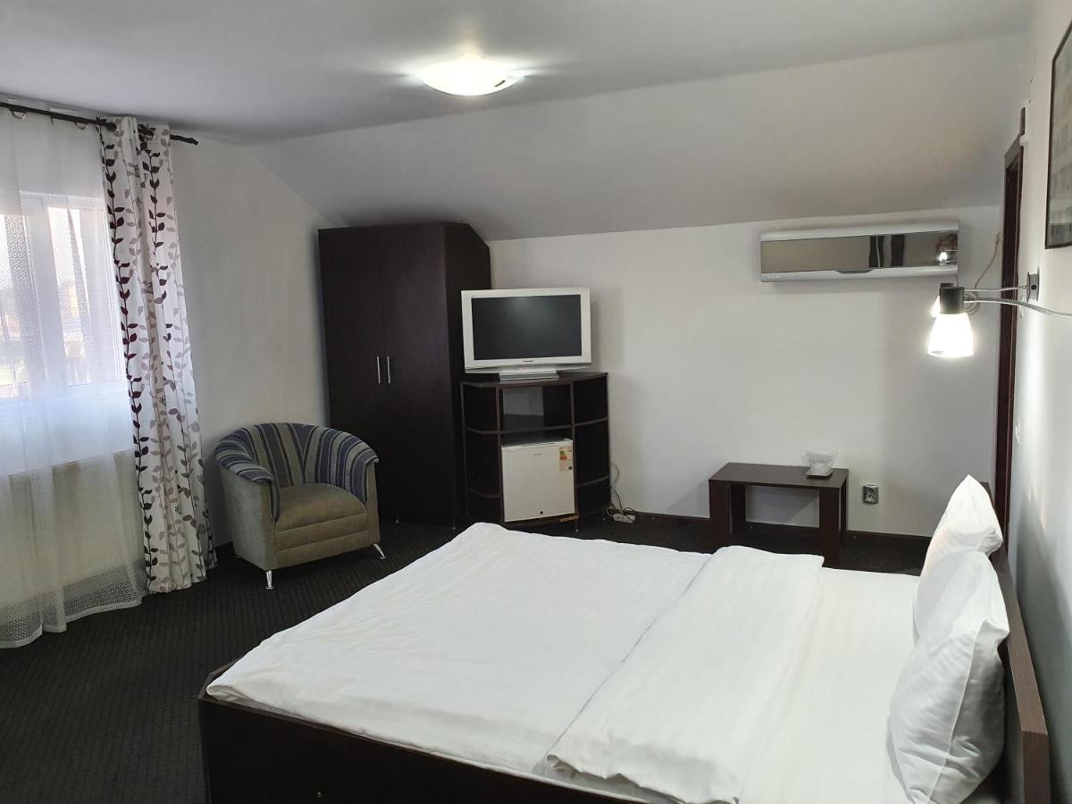 Motel Davios Târgu Jiu Eksteriør billede