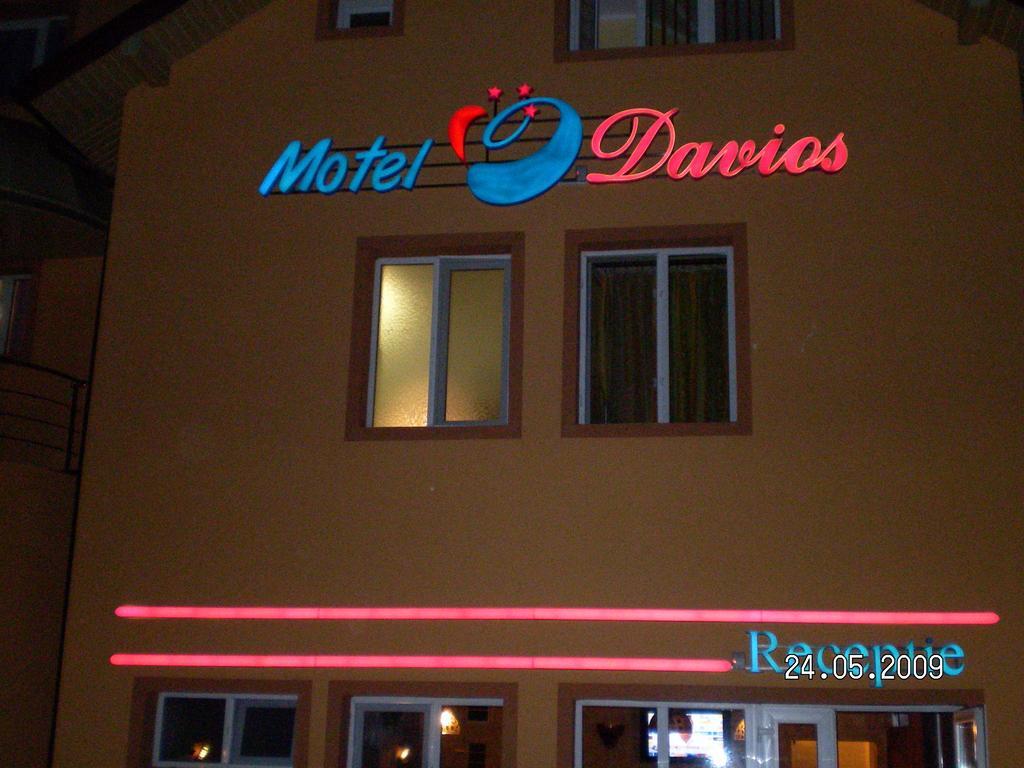 Motel Davios Târgu Jiu Eksteriør billede