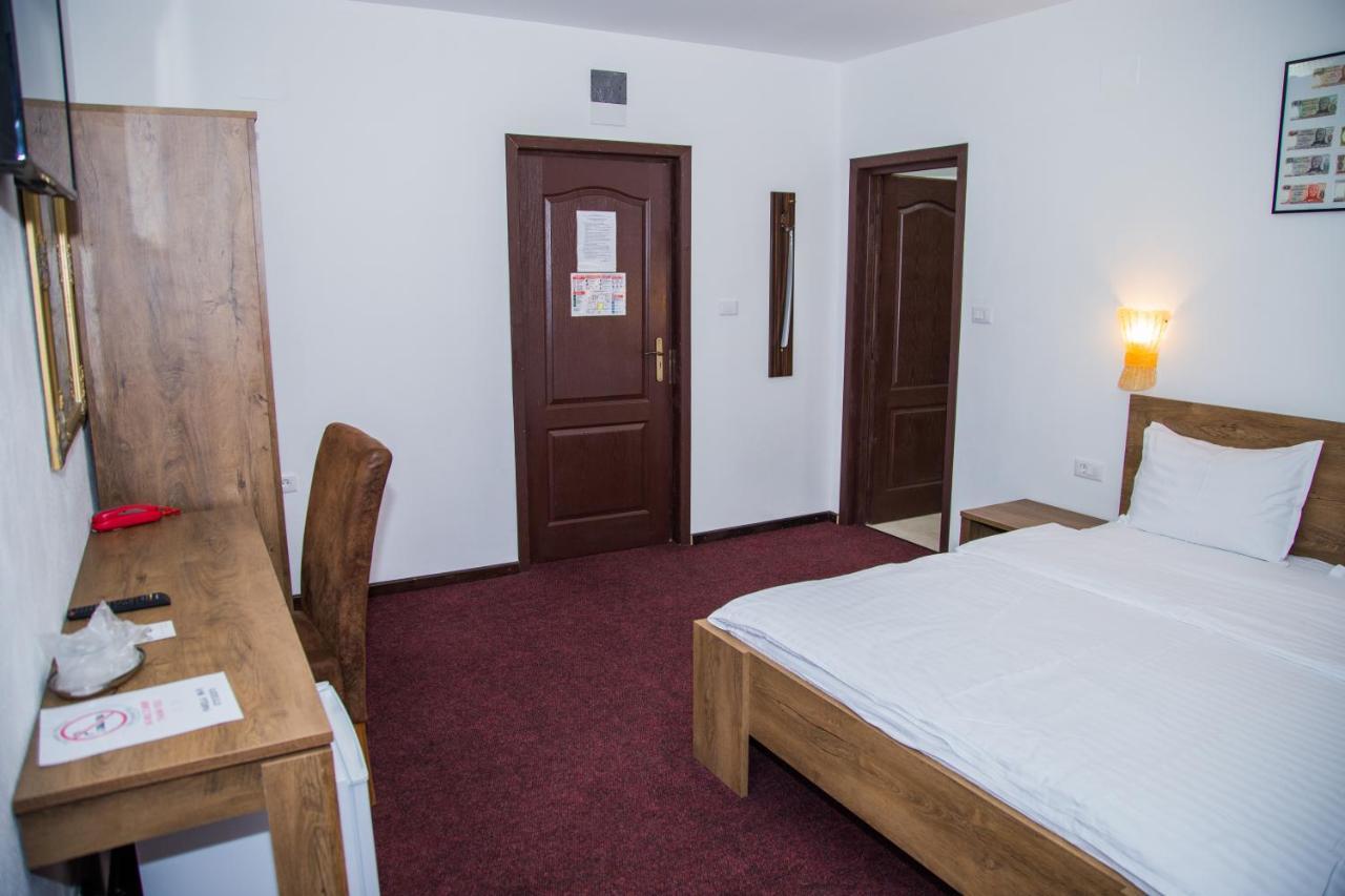 Motel Davios Târgu Jiu Eksteriør billede