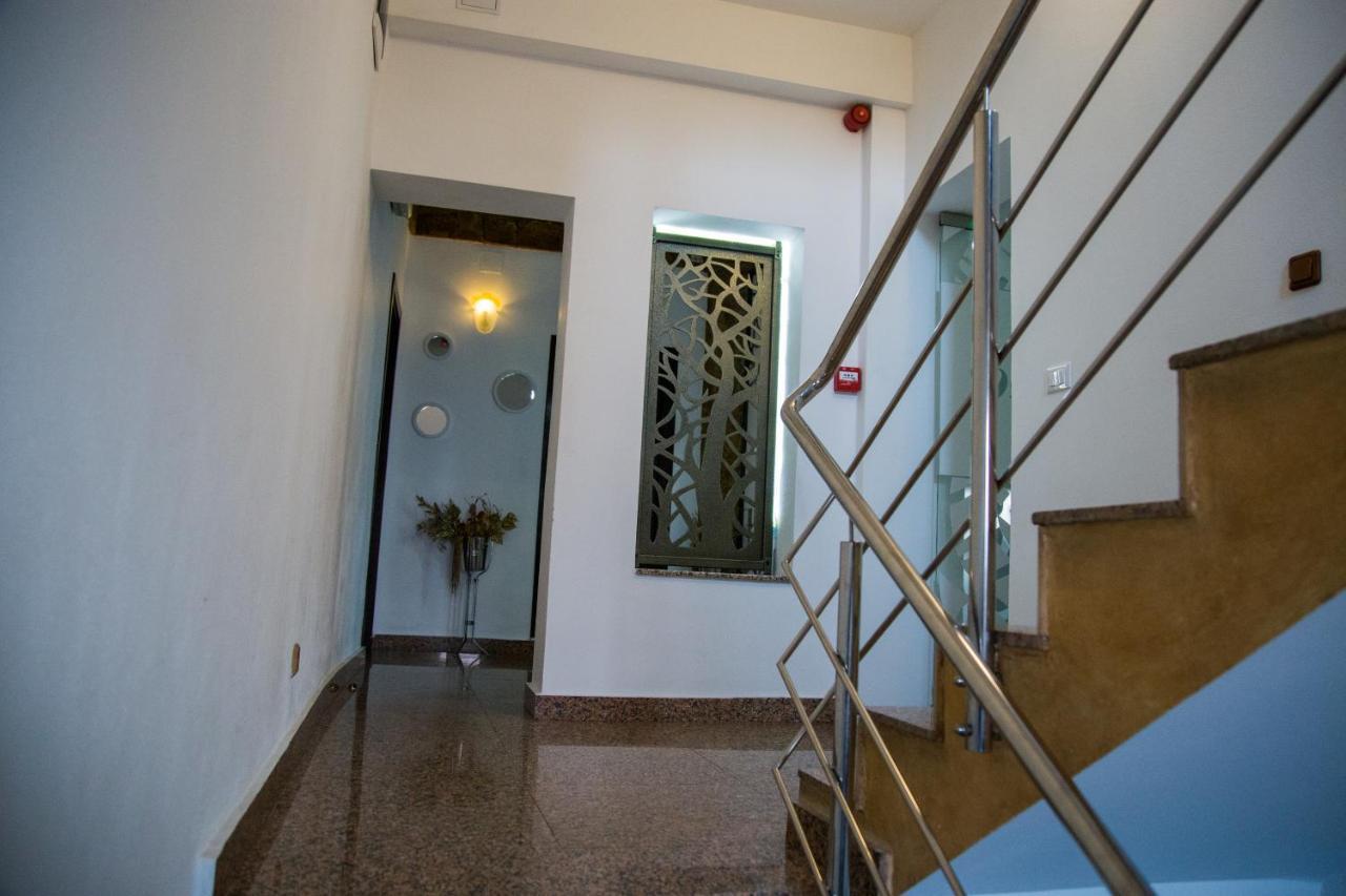 Motel Davios Târgu Jiu Eksteriør billede