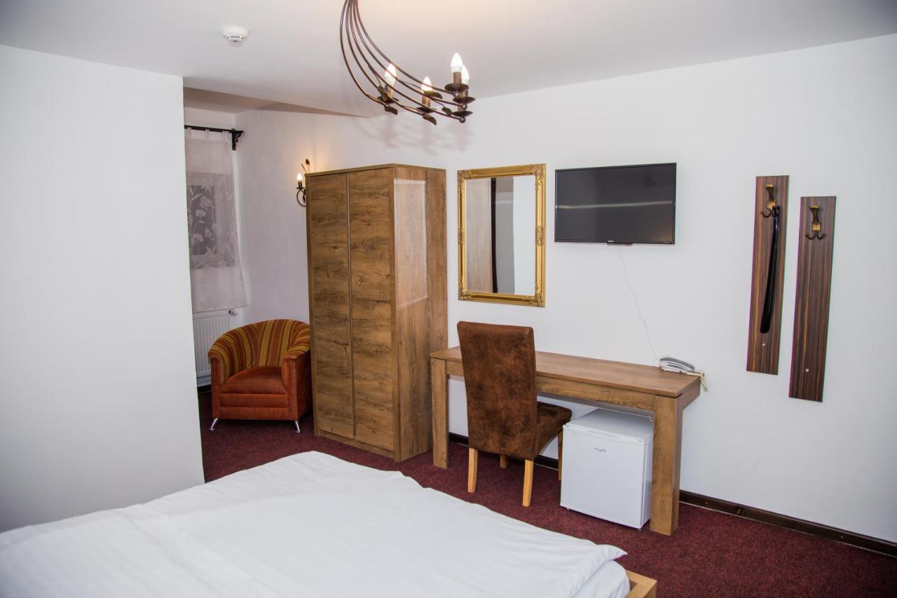 Motel Davios Târgu Jiu Eksteriør billede