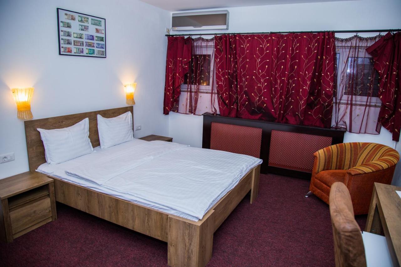 Motel Davios Târgu Jiu Eksteriør billede
